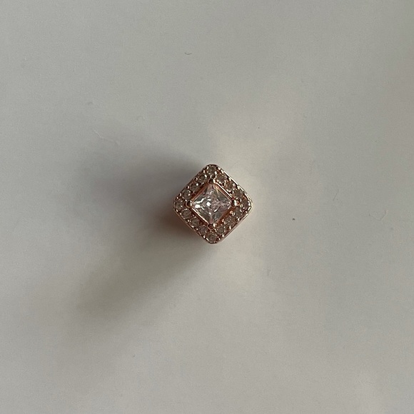 Pandora Rose Gold Geometric Radiance charm diamond - Picture 2 of 3
